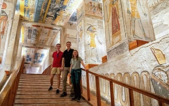 Hurghada to Luxor Day Trip: Karnak, Hatshepsut, Valley of the Kings. | Best Hurghada Tours Hurghada to Luxor Small Group Tour visiting Karnak Temple