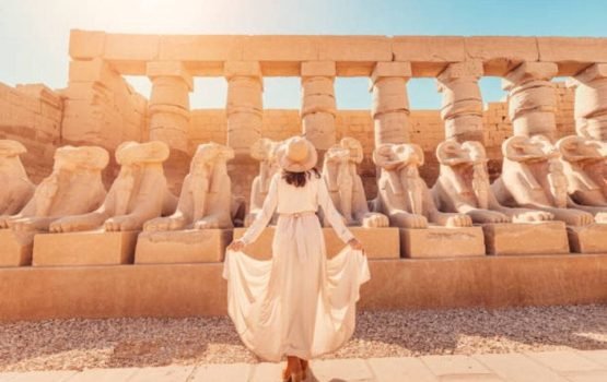 Hurghada to Luxor Day Trip: Karnak, Hatshepsut, Valley of the Kings. | Best Hurghada Tours Tourists exploring Karnak Temple during a 2-day trip to Luxor from Hurghada